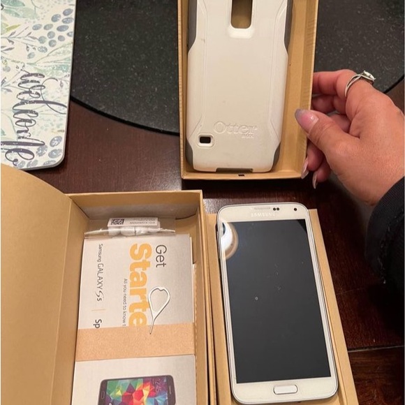 Samsung Galaxy s5 not unlocked for sprint only